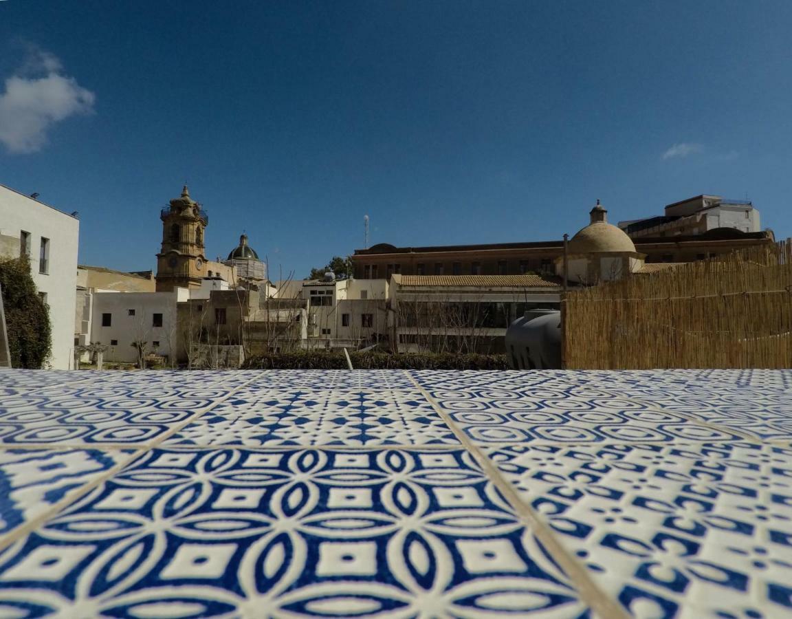 Le dimore del Saraceno - Al Falso Pepe Mazara del Vallo Esterno foto